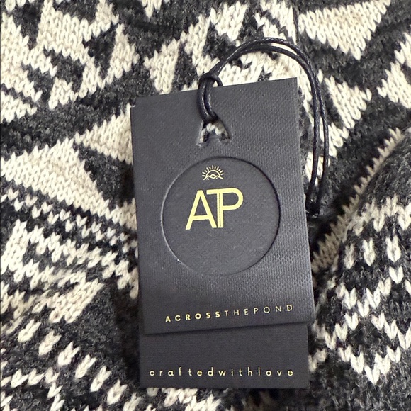 Aran Craft Celtic Jacquard Half Zip Cardigan in size L new with tags - Picture 12 of 13